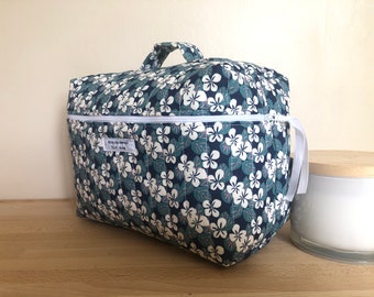 Large capacity toiletry bag / vanity case in blue, white, pink floral cotton oekotex lined with cotton pique