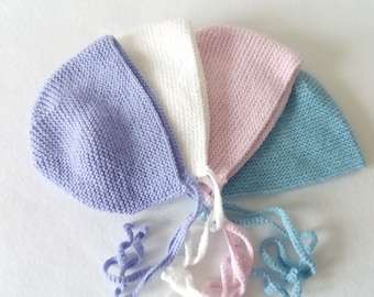 Bonnet, béguin bébé rétro vintage tricoté main en laine spéciale bébé