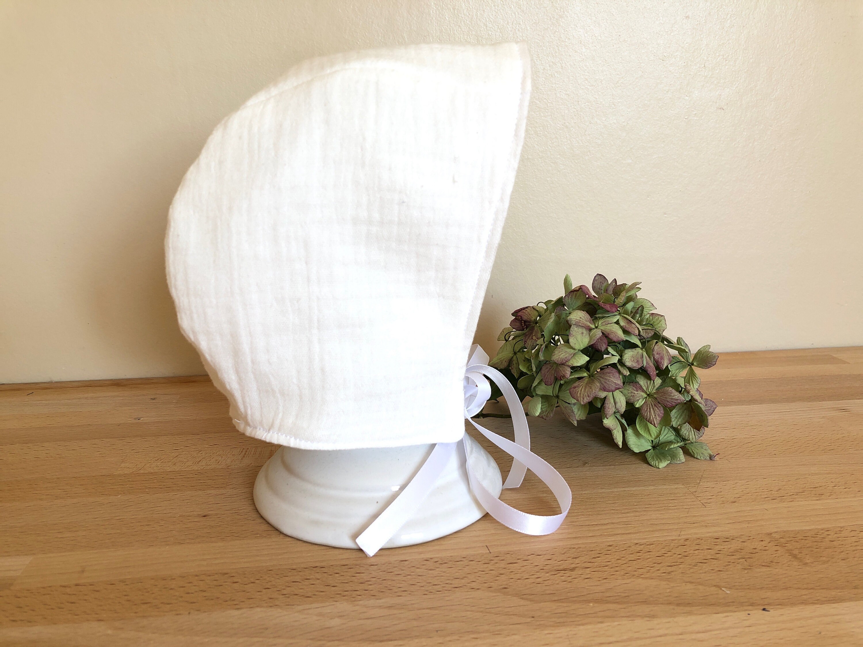 Retro baby christening hat/bonnet in white or ecru double gauze cotton and lined