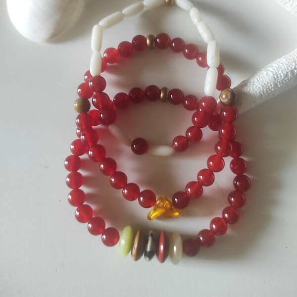 Bracelets pierres naturelles cornaline nacre et ambre