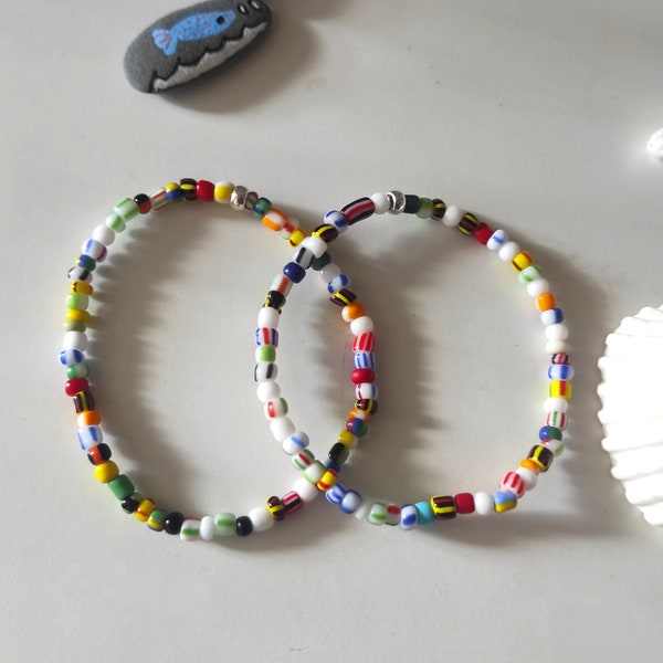 Bracelet perles de verre africaines multicolores