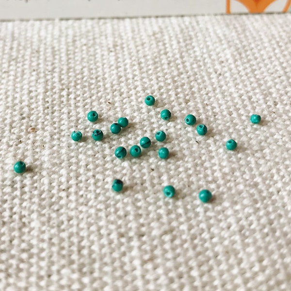 Lot de 20 petites perles Turquoise- Très petites 1.5 mm