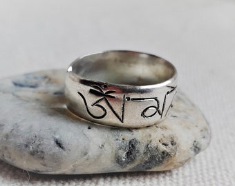 Men's Women's Ring-Ethnic Silver Ring-Nepal Tibet