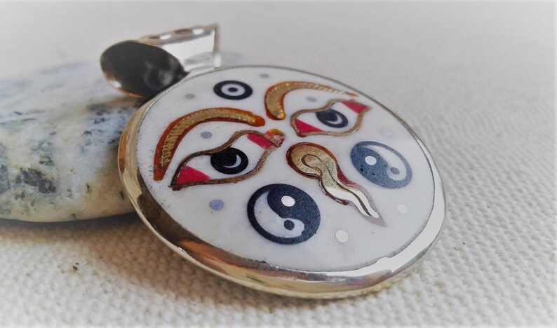 Ethnic-Nepal pendant Tibet-Zen pendant Buddha Sun-Jewelry of the World