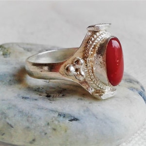 Ethnic Coral Ring - Natural Stone Jewelry - Nepal Tibet