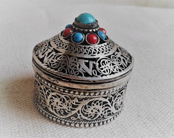 Ethnic jewelry box-Nepal Tibet-Pill box-Artisanat du Monde