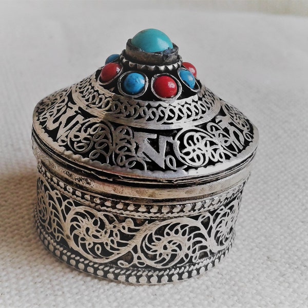 Ethnic jewelry box-Nepal Tibet-Pill box-Artisanat du Monde