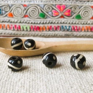Lot of Ethnic Beads-Nepal Tibet-Horn Beads-Pearls of the World