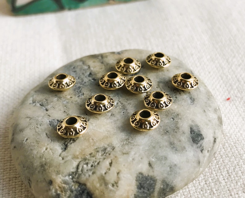 Lot de perles soucoupe dorée-Perles du monde-Perles création Bijoux image 1