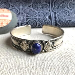 Lapis Lazuli Cuff Bracelet - Jewelry from Nepal and Tibet - Nepalmashop