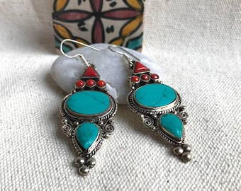 Boucles d'oreilles Traditionnelles Tibetaines-Bijoux tibétains-Pierres Turquoise Corail Naturel