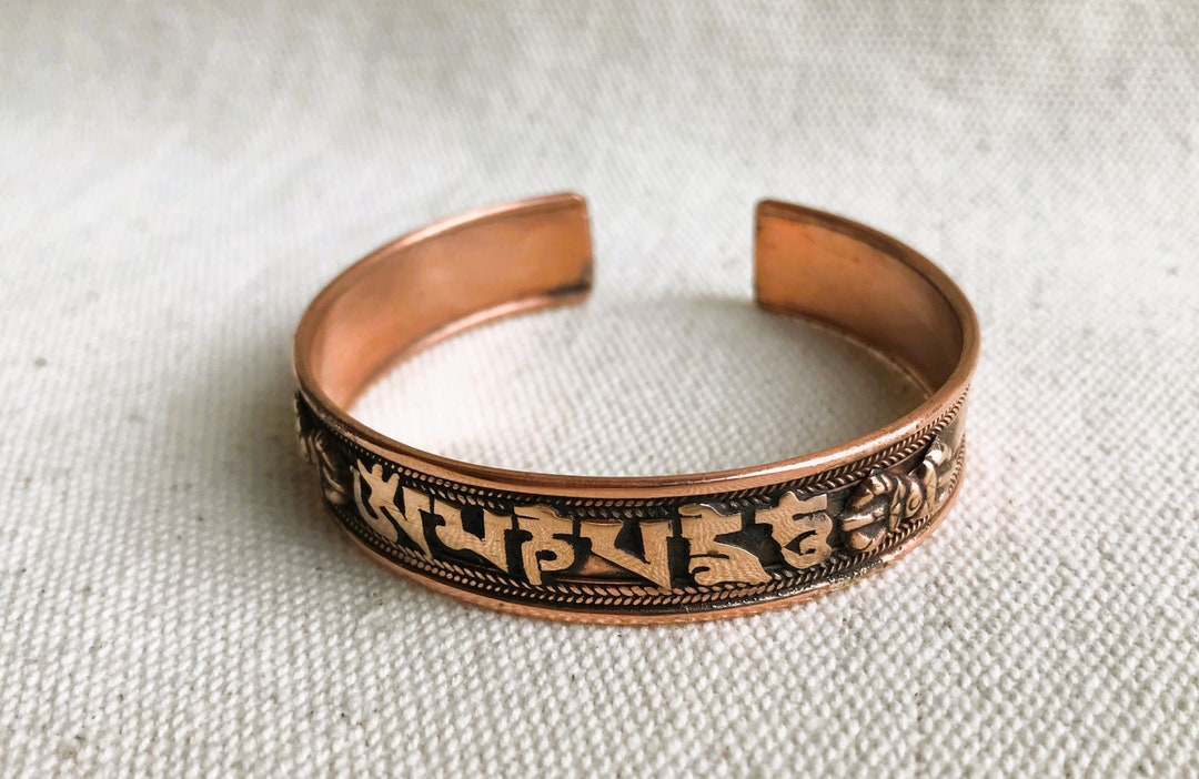 Bracelet manchette touareg vintage en corne et argent gravé - Montres & Bijoux