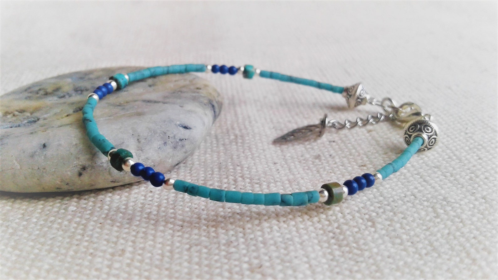 Bracelet Ancien En Argent Massif Avec Turquoises - Motif Floral Et Poinçonné - 78,40g