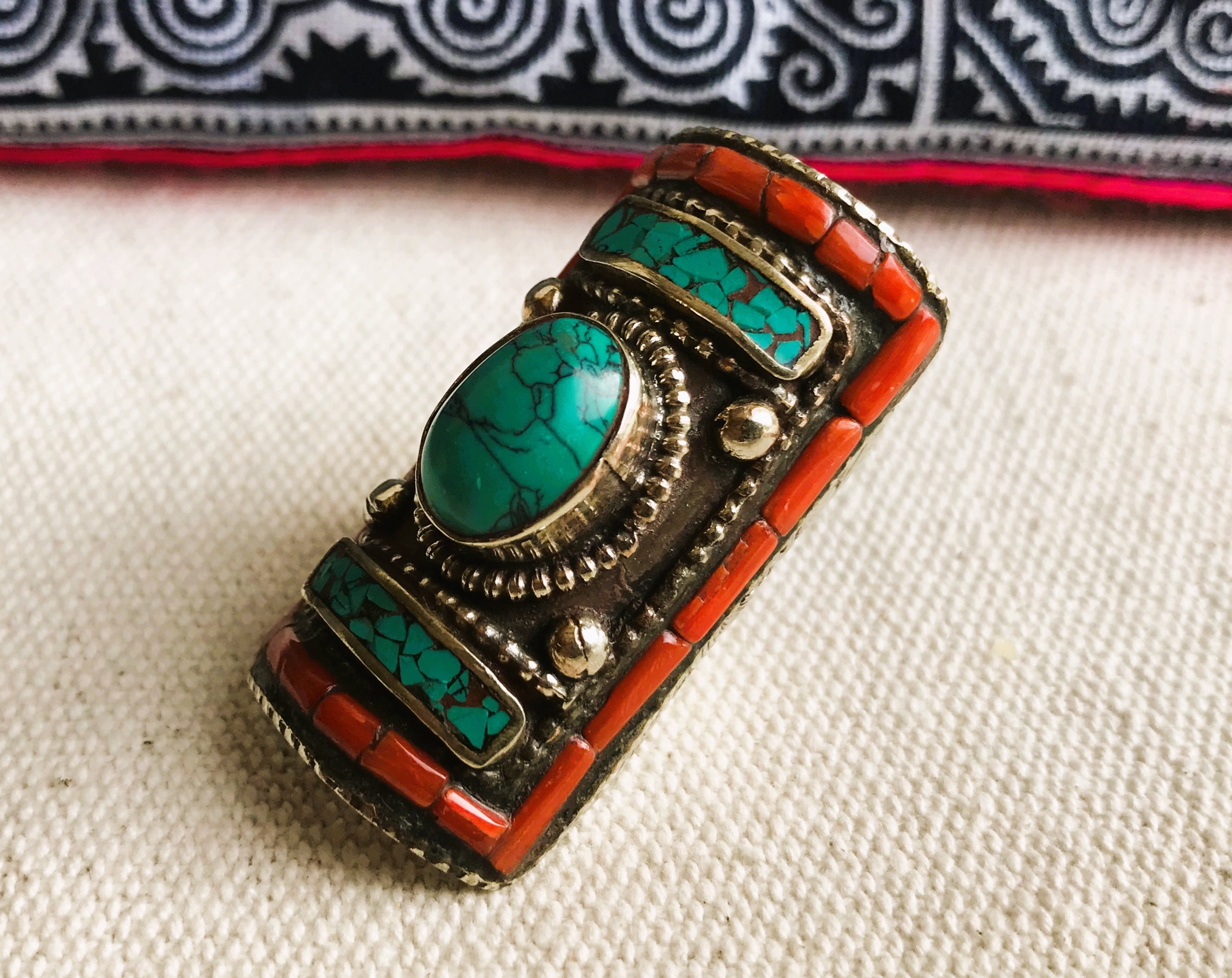 Native American Breathtaking Vintage Frogskin Turquoise Sterling Silver Bracelet Native American Breathtaking Vintage Frogskin Turquoise Sterling Silver Bracelet
