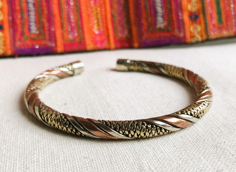 Bracelet manchette Ethnique-Népal Tibet-Bracelet Homme ou Femme-Bijoux 3 métaux image 3