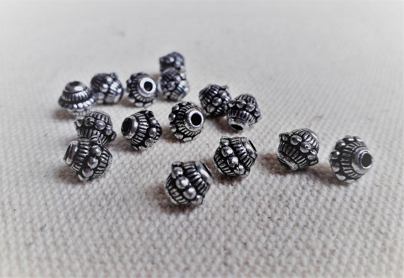 Lot of 15 Ethnic Pearls-Nepal Tibet Himalayas-Pearls of the World