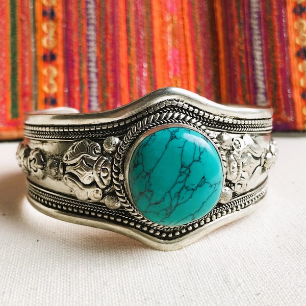 Silver Turquoise Cuff Bracelet-Tibet Himalaya Jewelry-Large Bracelet-Nepalmashop