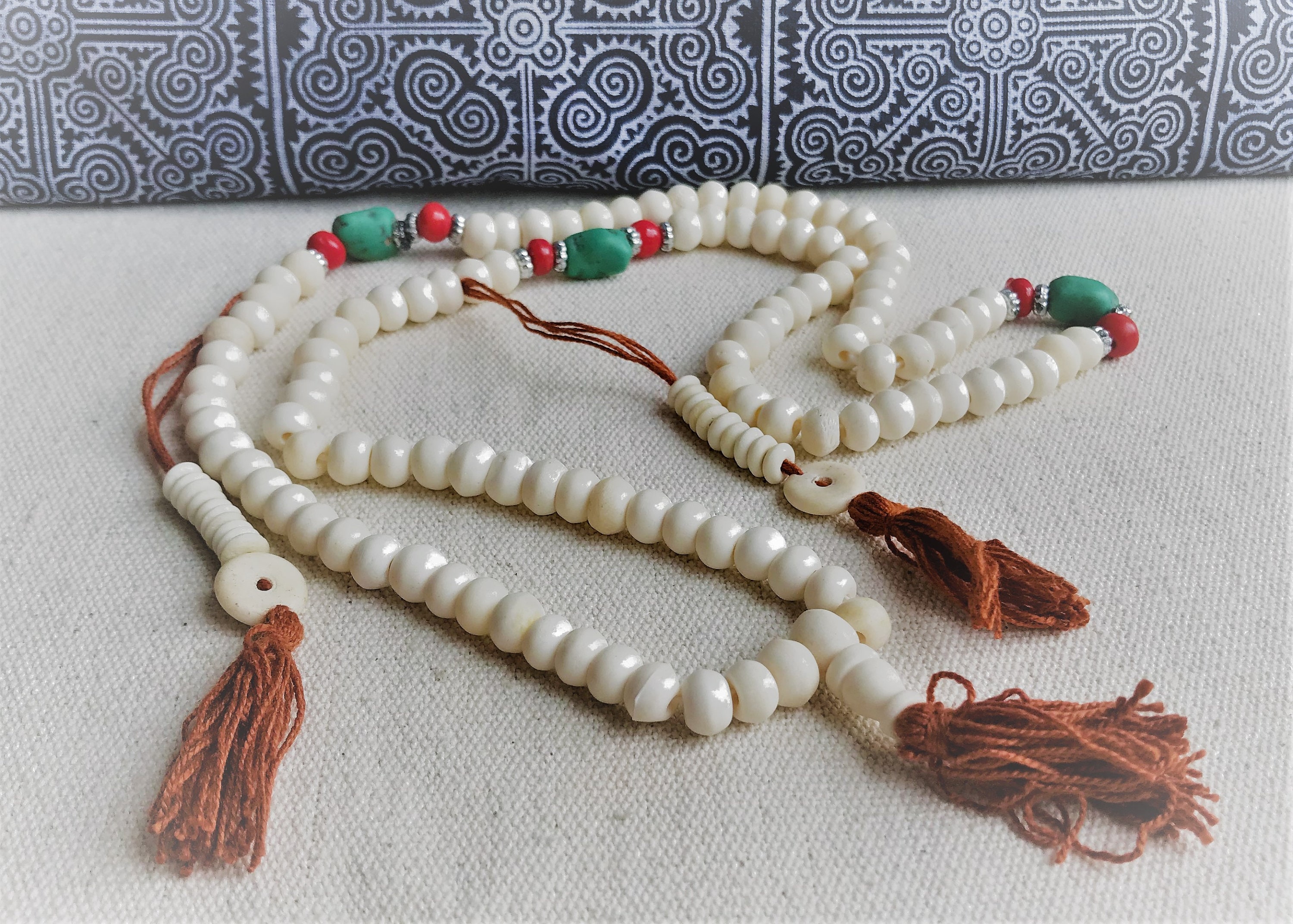 チベットの角型数珠（108珠） - Nepalmashop - Etsy 日本