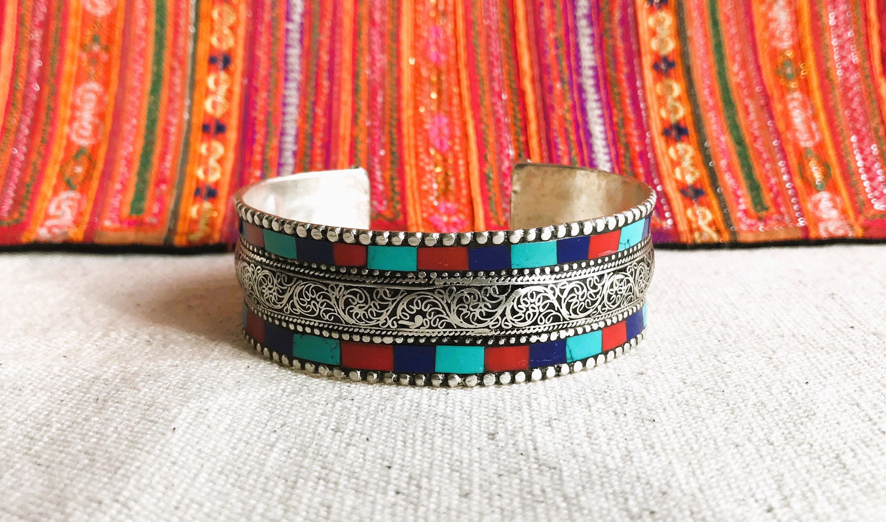 ネパール ターコイズ ラピスラズリ コーラル カフブレスレット