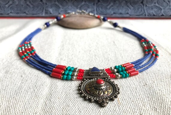 Collier Ethnique Turquoise Et Lapis Lazuli - Fait Main Népal/Thaïlande - Perles, Corail, Laiton - Occasion