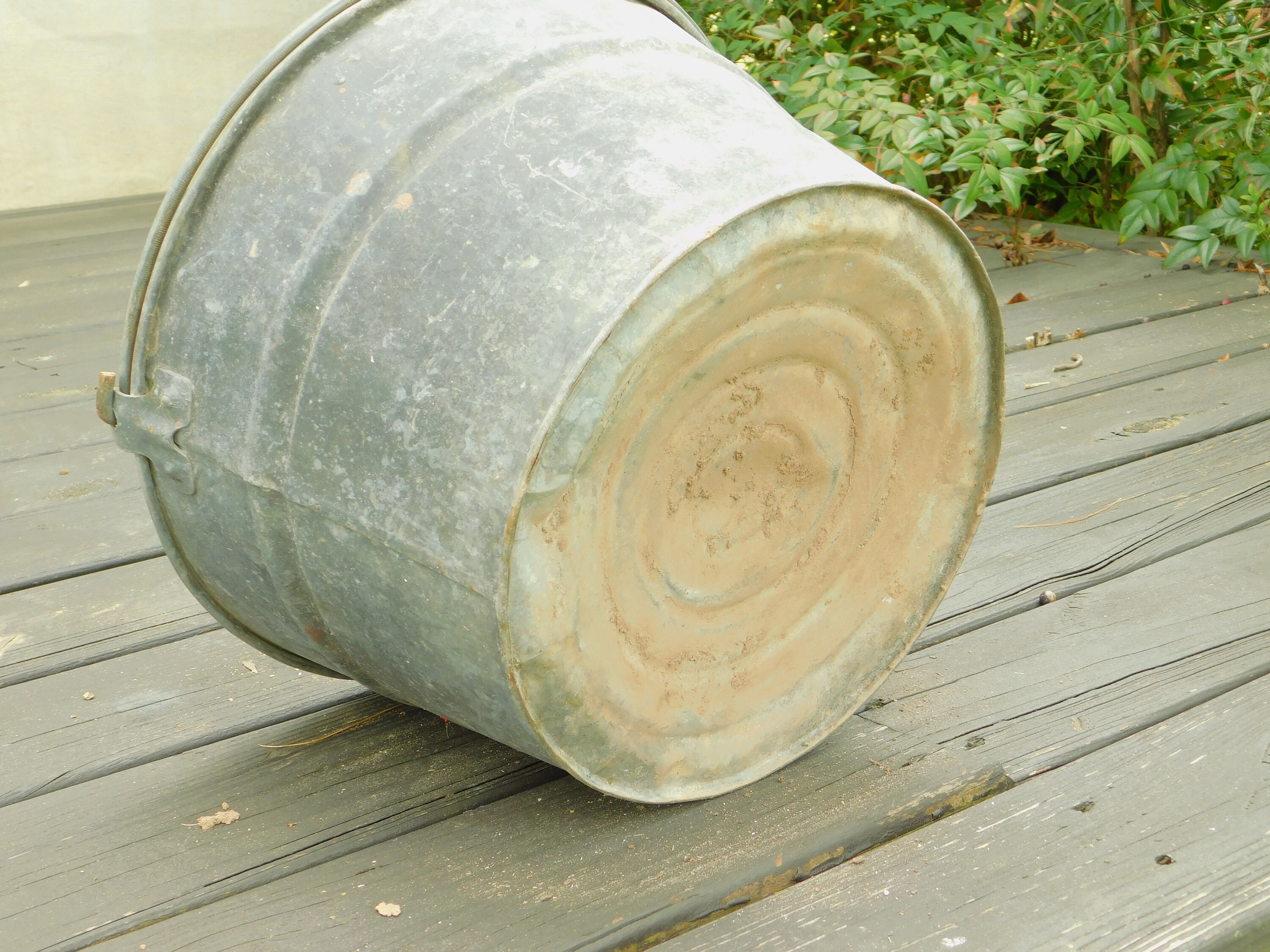 Vintage Galvanized Feed Bucket Flat Bottom Barn Bucket Etsy
