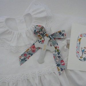 Fine porcelain cross of 7 or 9.5 cm, LIBERTY ribbon of your choice, Capel, Mitsi, Betsy, Wiltshire, Meodow, D'Anjo image 4