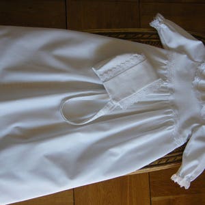 Robe de baptême rétro, Béguin de Baptême, personnalisable, dentelle, cérémonie 1/3/6/12/18 mois 2 ans. image 2