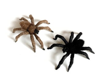 Handmade wool spiders, 2 pieces needle felted creepy halloween decor spider.