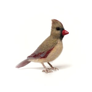 Realistische Wollfigur KARDINAL, Deko Figur, Wolle Nadelfilz Vogel, Weihnachtsschmuck.