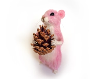 PINK valentines day gift mouse figurine, wool needle felted cristmas decor mouse.