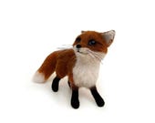 Needle Felted Red Fox Figurine: Handmade Soft Wool Woodland Decor