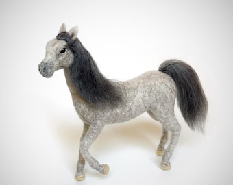 Needle Felted Gray Rich in Detail Horse Sculpture: Realistic Wool Rider Gift Horse Figure