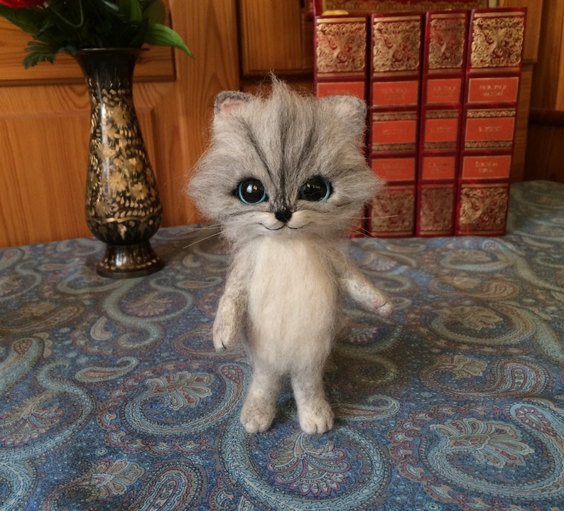 Wool cat doll portrait, custom needle felted kitten memory replica. No realistic, toy looking, made to order. image 3