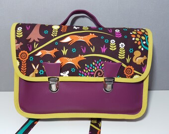 Binder kindergarten patterns "Fox"(30cm x 20cm), adjustable straps, label holder.