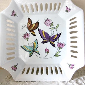 Corbeille à pain en porcelaine ajourée peinte à la main de papillons et fleurs