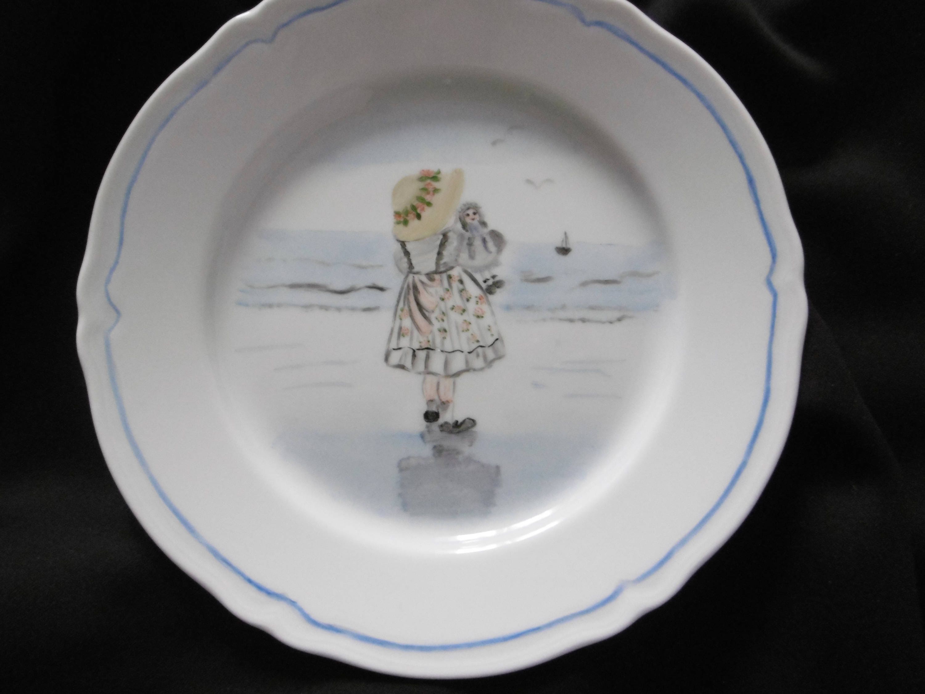6 Assiettes à Dessert en Porcelaine Peinte Main. Collection Enfants Bord de Mer.