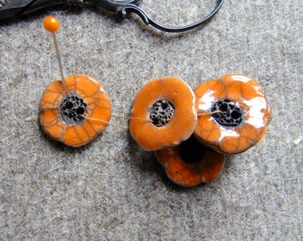 ORANGE FLOWER BUTTONS ceramic raku 2 cm (0,79 in.)