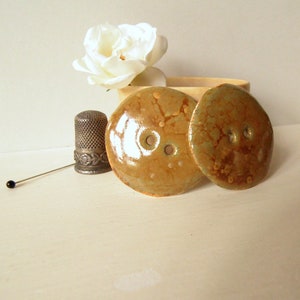 Large couture buttons, 2 round buttons in brown ocher enameled porcelain, shiny, 3.6 cm 1,41 inch, handmade porcelain image 2