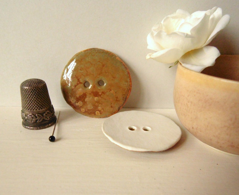 Large couture buttons, 2 round buttons in brown ocher enameled porcelain, shiny, 3.6 cm 1,41 inch, handmade porcelain image 5
