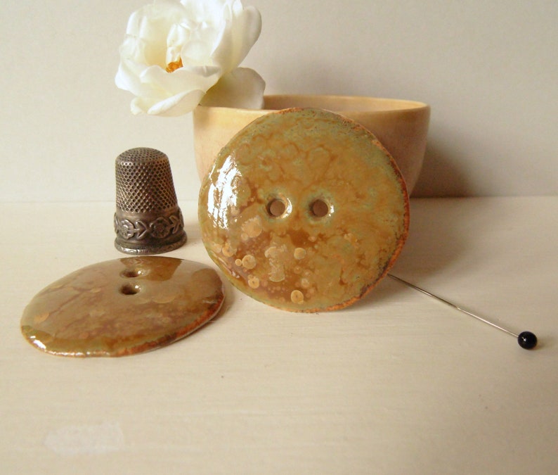 Large couture buttons, 2 round buttons in brown ocher enameled porcelain, shiny, 3.6 cm 1,41 inch, handmade porcelain image 4