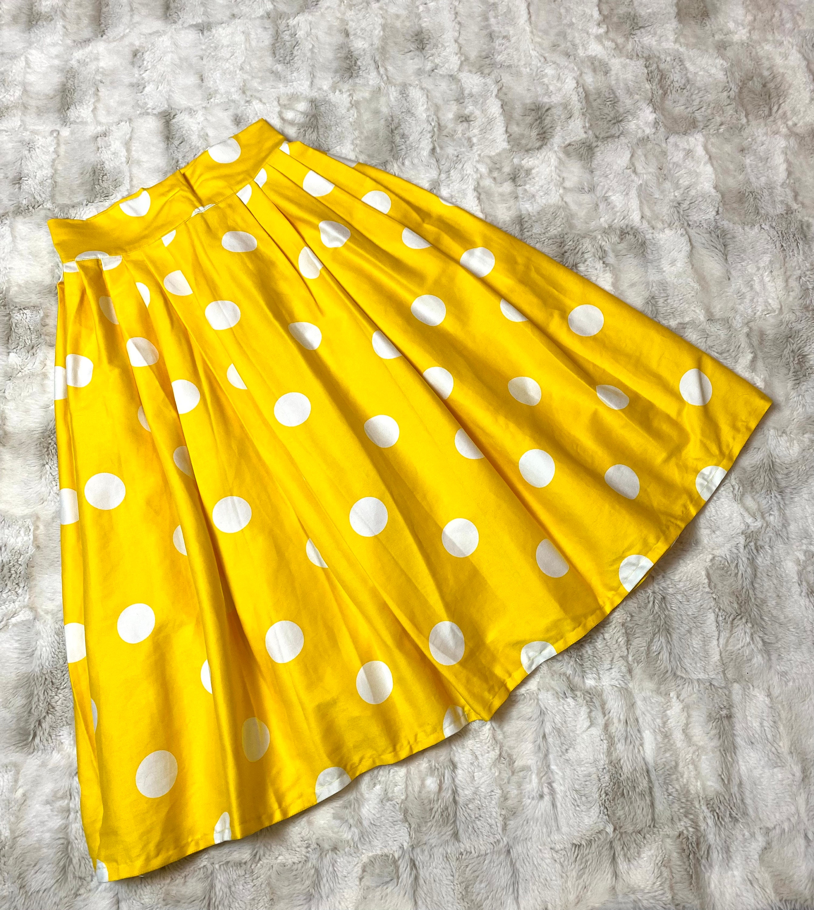 $2 various skirts / tennis skirt, Women's Fashion, Bottoms, Skirts on  Carousell