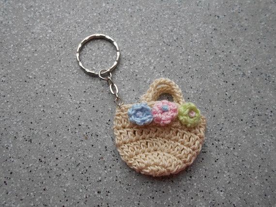 How to Crochet a Purse - Keychain Coin Purse - YouTube