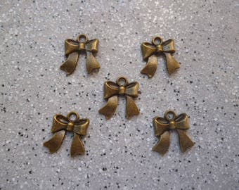 5 Breloques noeuds en métal couleur bronze, noeud bronze, pendentif noeud, accessoires bijoux