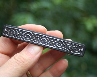 Polymer hair clip Celtic pattern, Pince cheveux longs 8cm, barrette Française, pièce unique, Artisanat en polymère talisa création