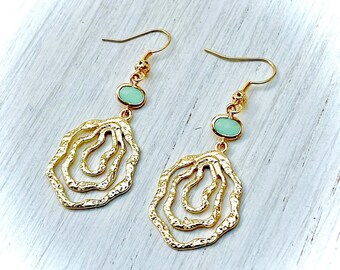 Hook earrings in 24k gold-plated brass with pearl set in blue lagoon glass and hammered rosette pendant for women