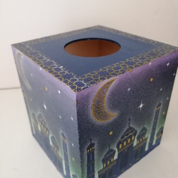 Tissue box with “thousand and one nights” atmosphere