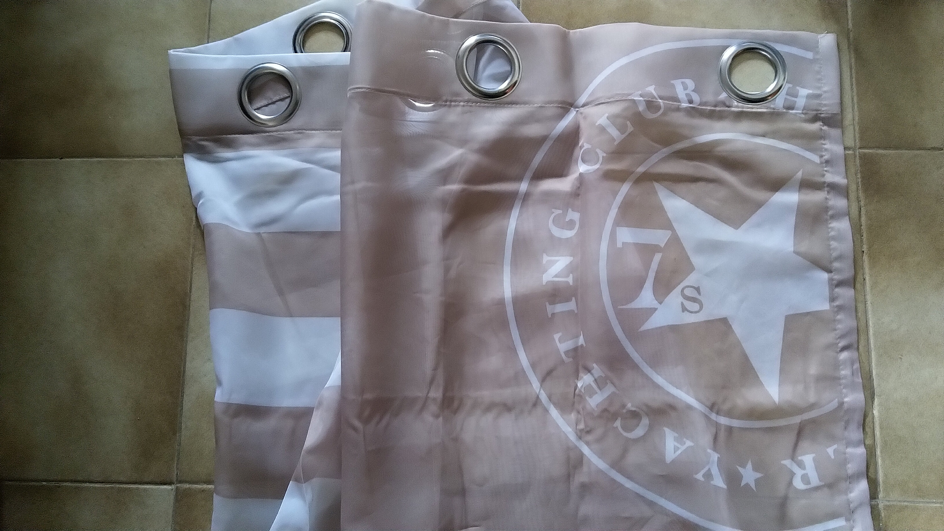 Grand Rideau Polyester