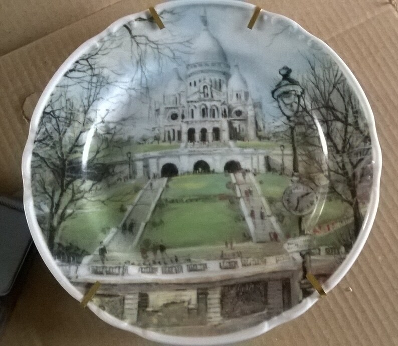 Antique porcelain plate Sacré Coeur Paris