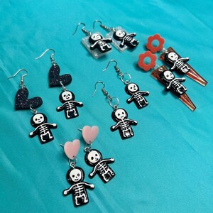 Gruselige Baby Skelett Ohrringe | Wähe den Stil