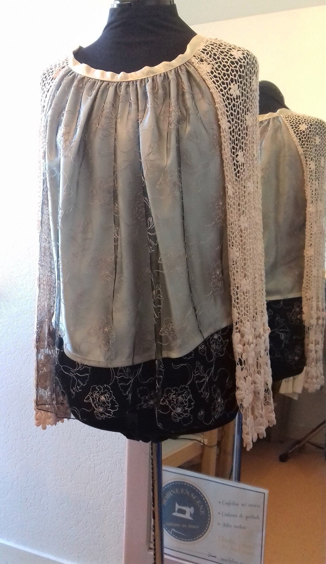 Tunique noire brodée femme en coton, élégance ethnique chic grande taille